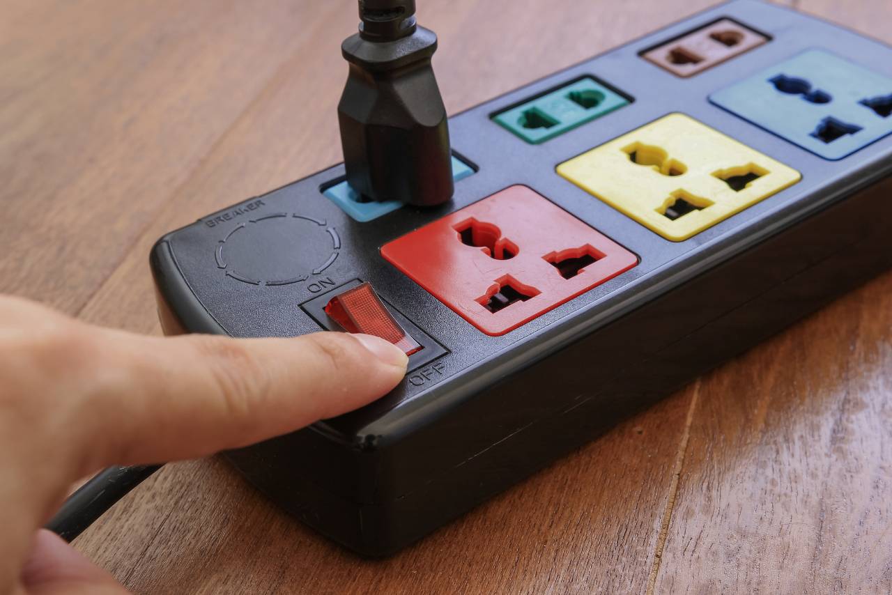 What To Do As A Homeowner During A Power Outage | Electrician - Mimiti