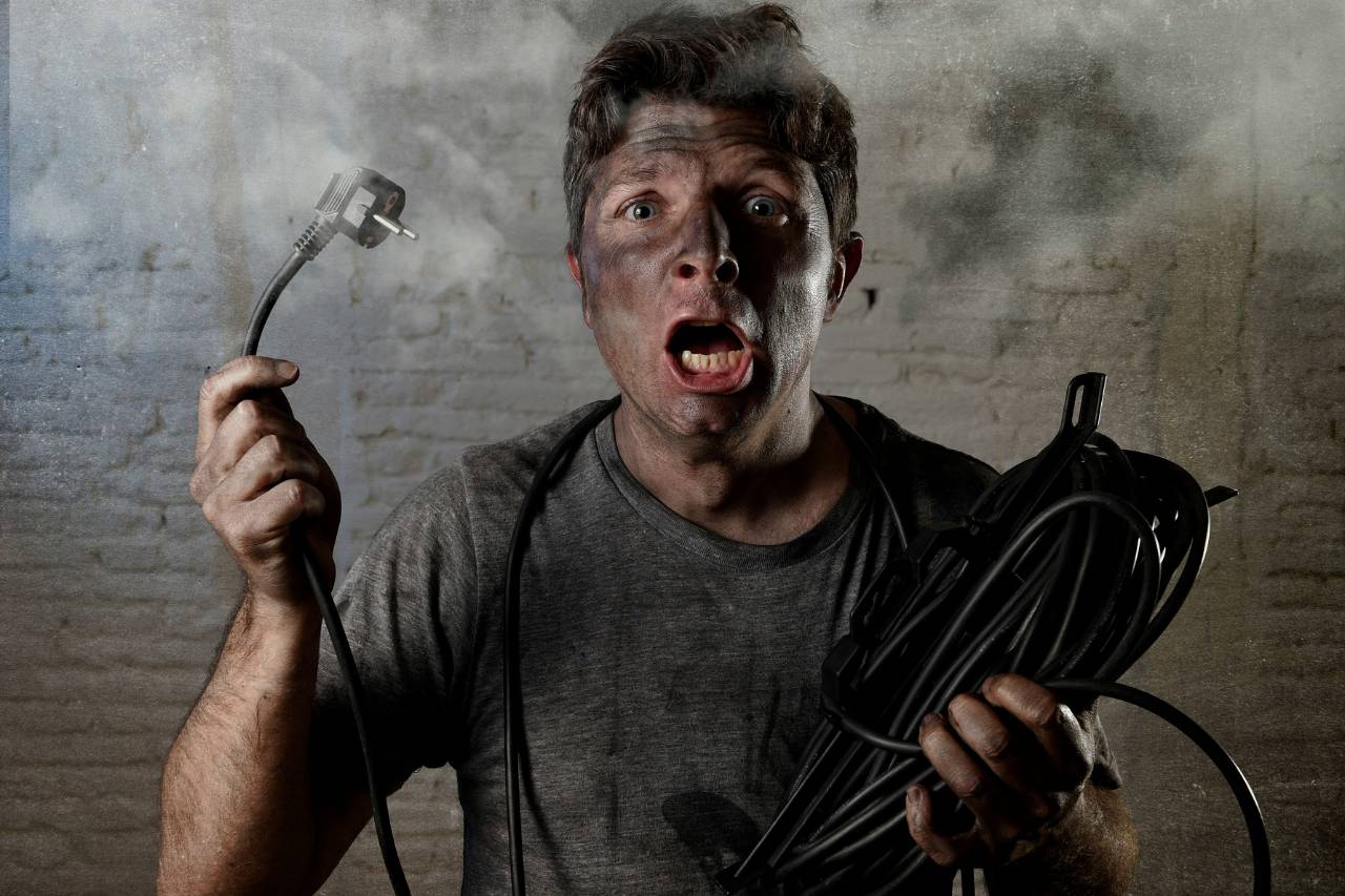 Signs Your Home Needs Electrical Rewiring | Mimiti